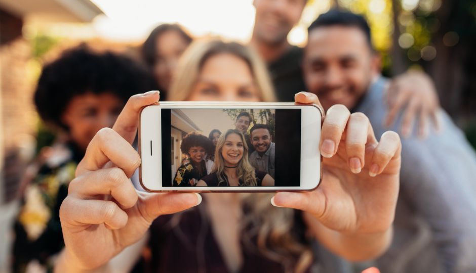 Cotswold Friends Selfie Lower Mill Estate Cotswold Friends Selfie Lower Mill Estate